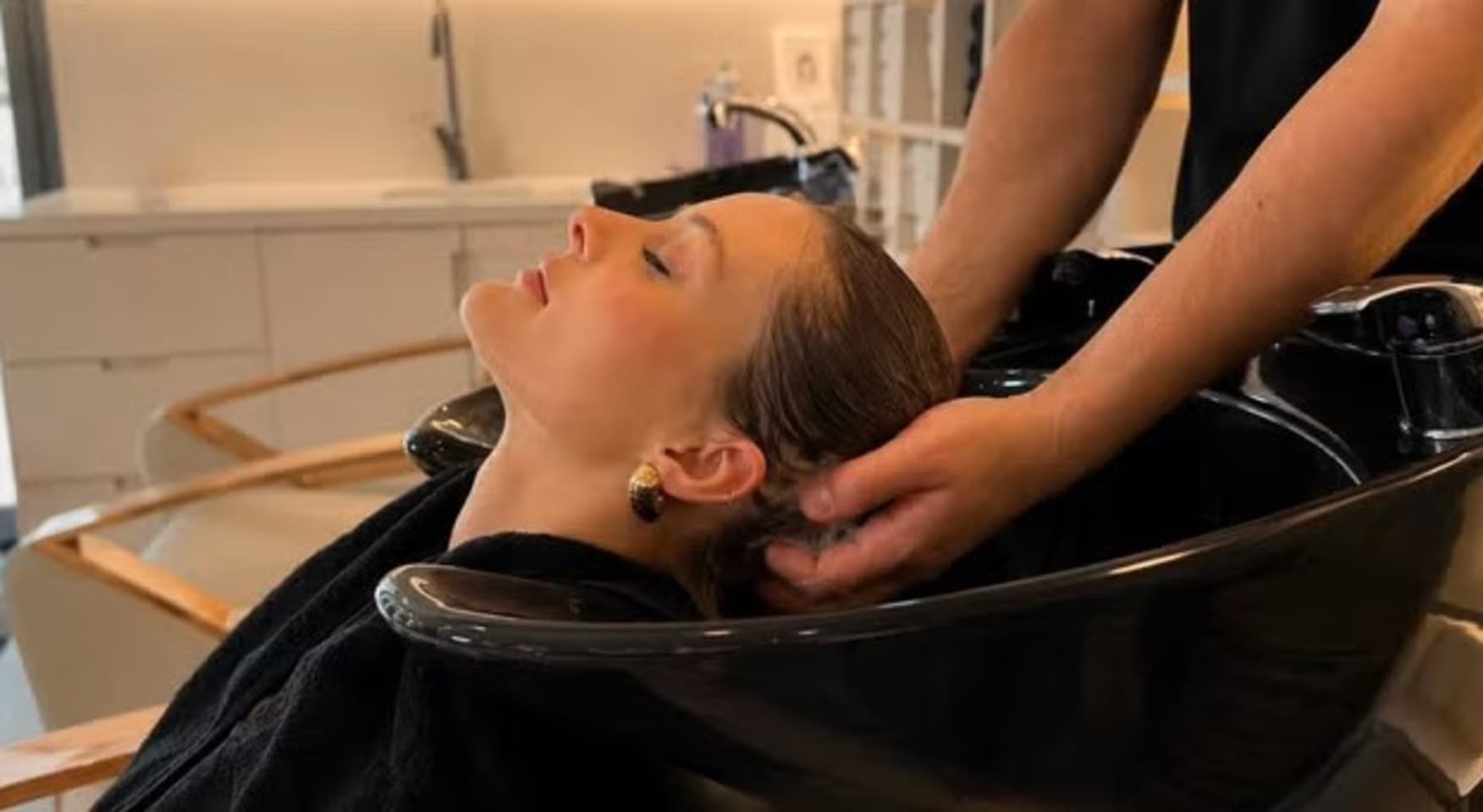 Vina Luxury Beauty Salon image 1